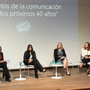Invitados al evento de IA